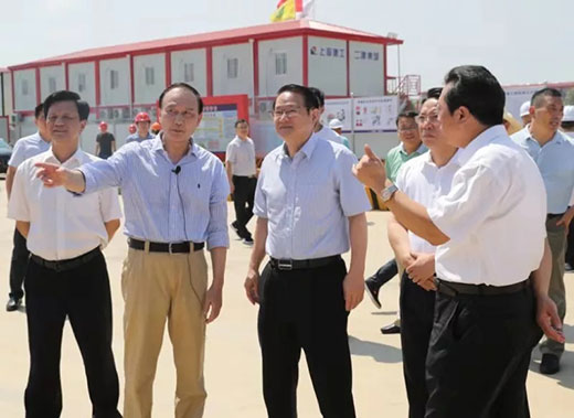 江西省省长易炼红莅临上海游戏老虎机南昌项目建设现场调研